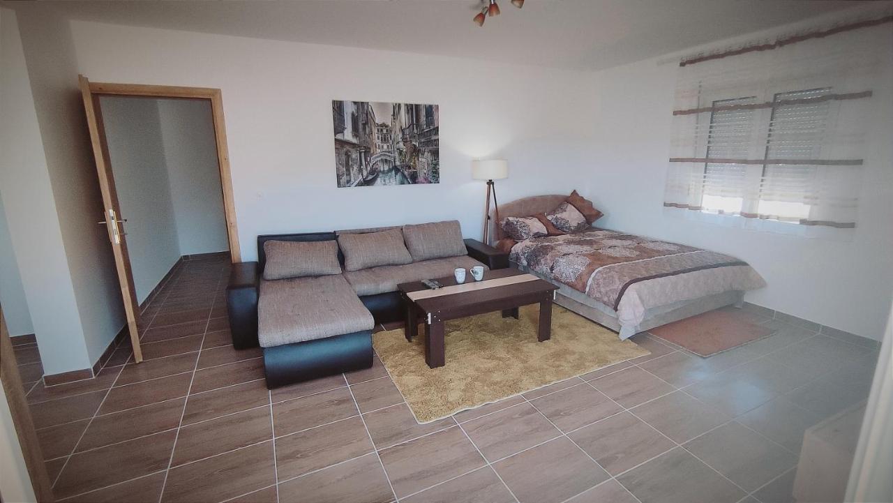 Apartament Venecija Budva