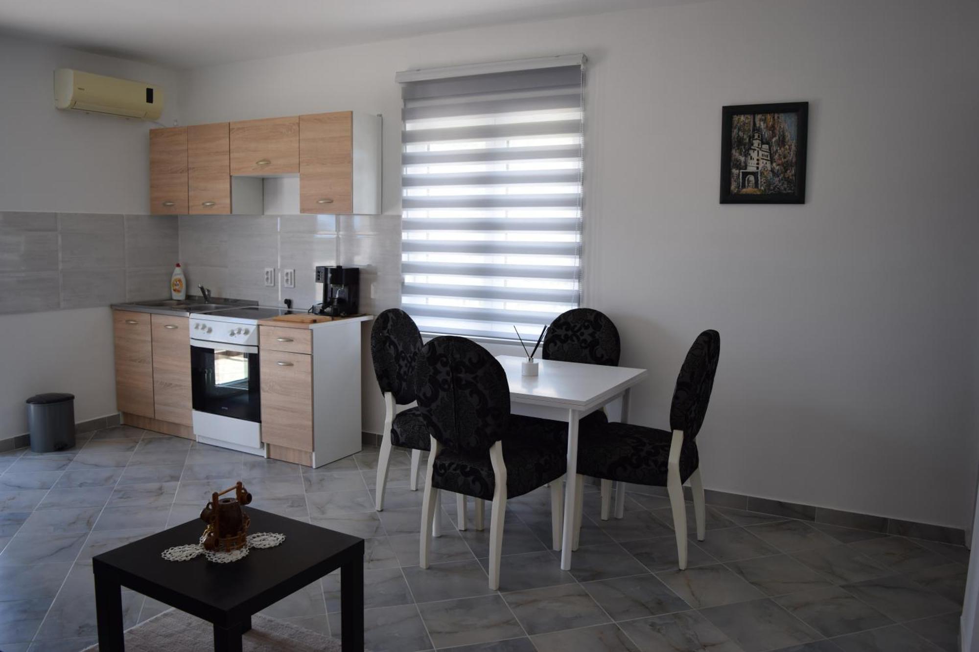 Apartment Venecija *